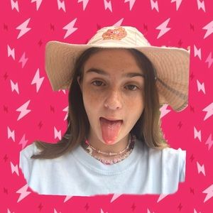 Meet your Posher, Julia